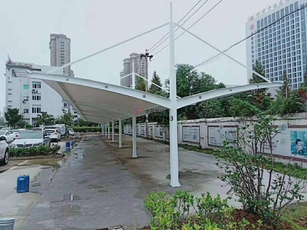 哈密商業(yè)廣場雨棚搭建